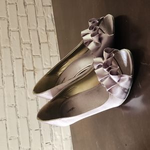 Silver satin ruffle bow open toed high heels size 9